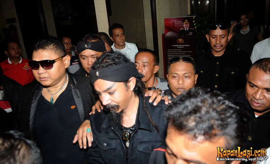 Limbad kabur dari awak media © KapanLagi.com®/Bayu Herdianto