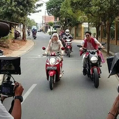 Shireen sempat kikuk saat syuting dengan Shaheer karena perbedaan bahasa. ©twitter