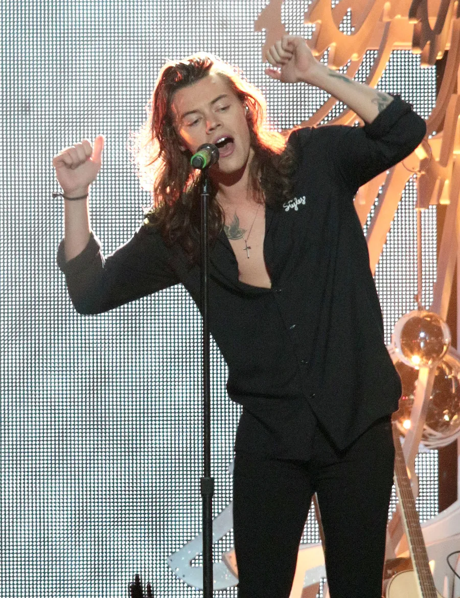 Album Harry Styles dikatakan akan keluar sebentar lagi © splashnews.com