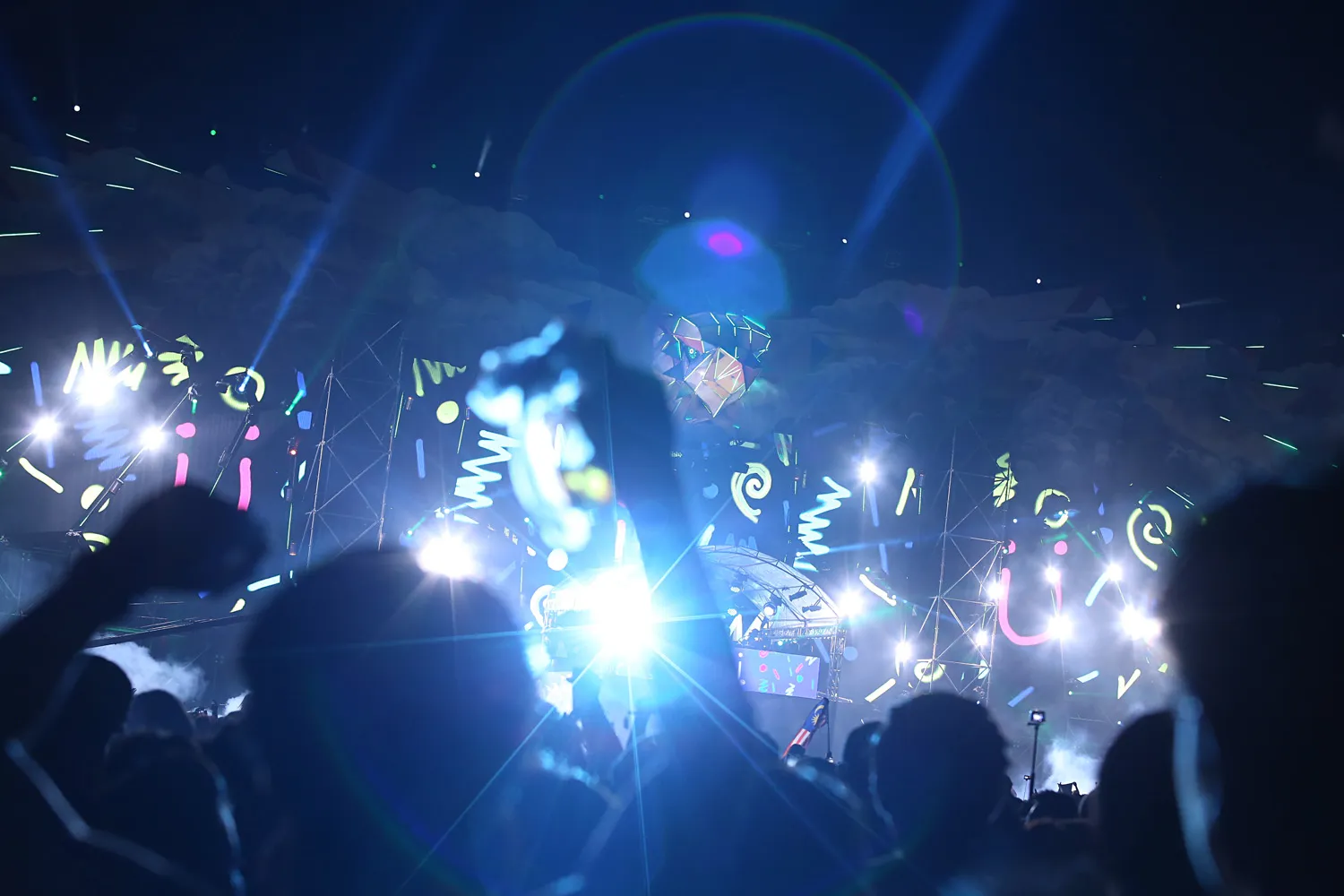 Jack U Berhasil memanaskan Djakarta Warehouse Project 2015 © KapanLagi.com/Agus Apriyanto