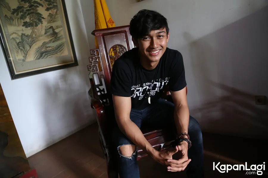 Setelah bintangi sinetron ANAK JALANAN, Hito tak pernah berhenti dikunjungi penggemar di lokasi syuting © KapanLagi.com®/Agus Apriyanto