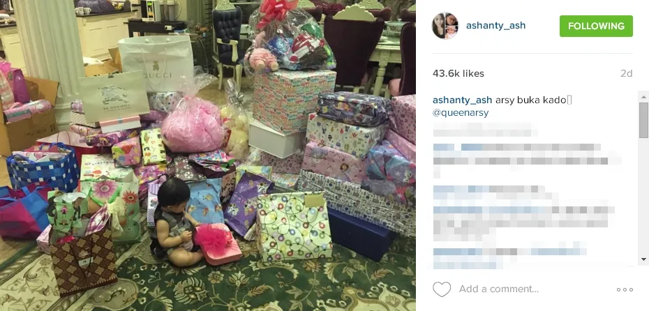 Baby Arsy mendapat banyak kado di ultah pertama. Ada brand mahal langganan sosialita! / ©instagram.com/ashanty_ash