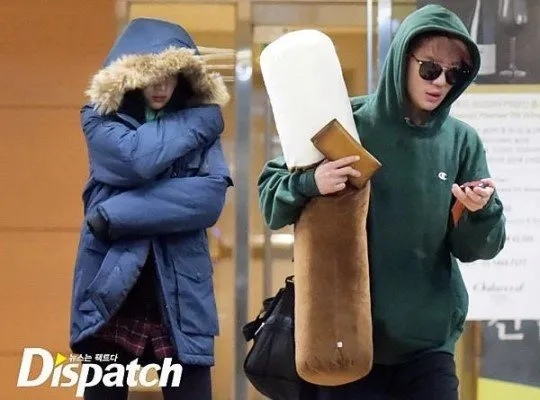 Junsu JYJ dan Hani EXID saat tertangkap kamera Dispatch. ©sipatch.co.kr