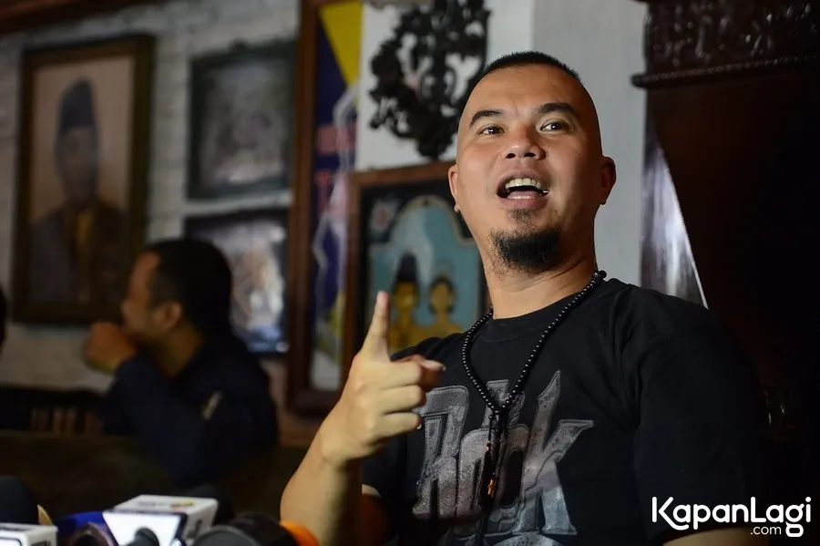Dhani menyebut hanya orang cerdas yang bisa memahami isi Twit-nya. / ©KapanLagi.com®/Bambang E Ros