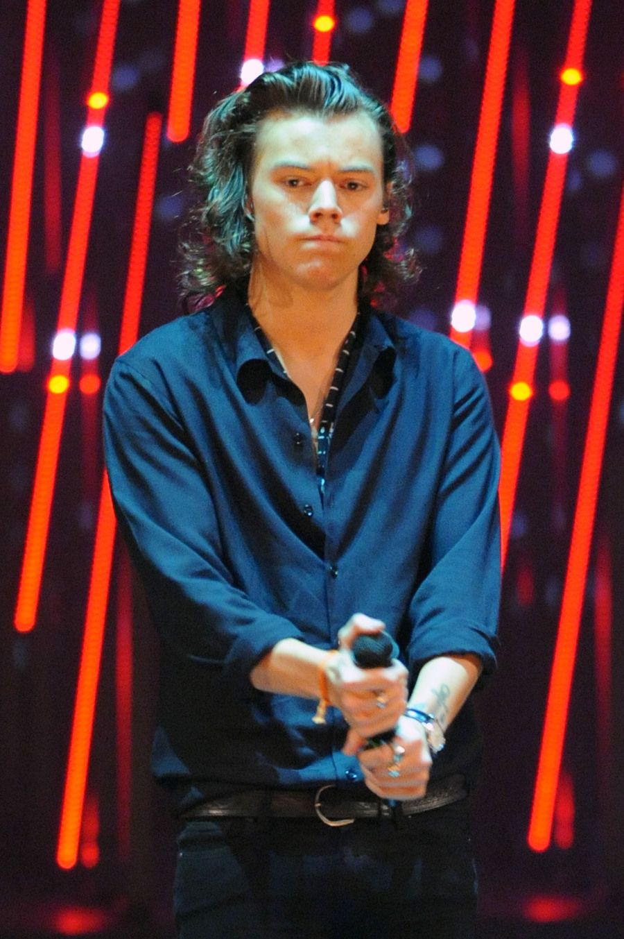 Harry Styles melenggang mulus di chart Britania Raya dengan single debutnya © TPG Images