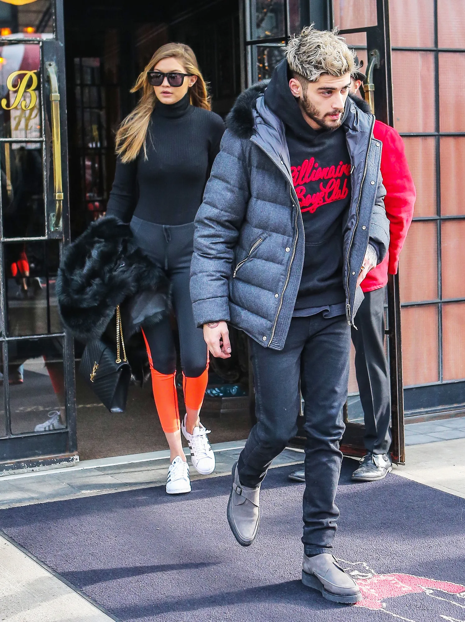 Zayn Malik terpesona dengan foto seksi Gigi Hadid di cover Vogue Paris © FameFlynet