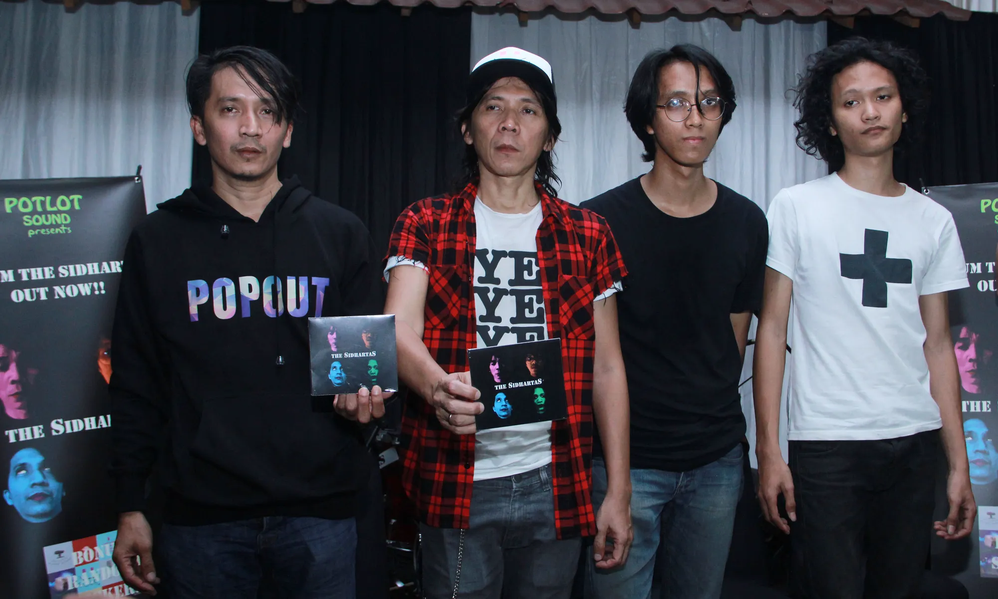 Tak banyak basa-basi, The Sidhartas langsung mengusung musik punk © KapanLagi.com/Muhammad Akrom Sukarya