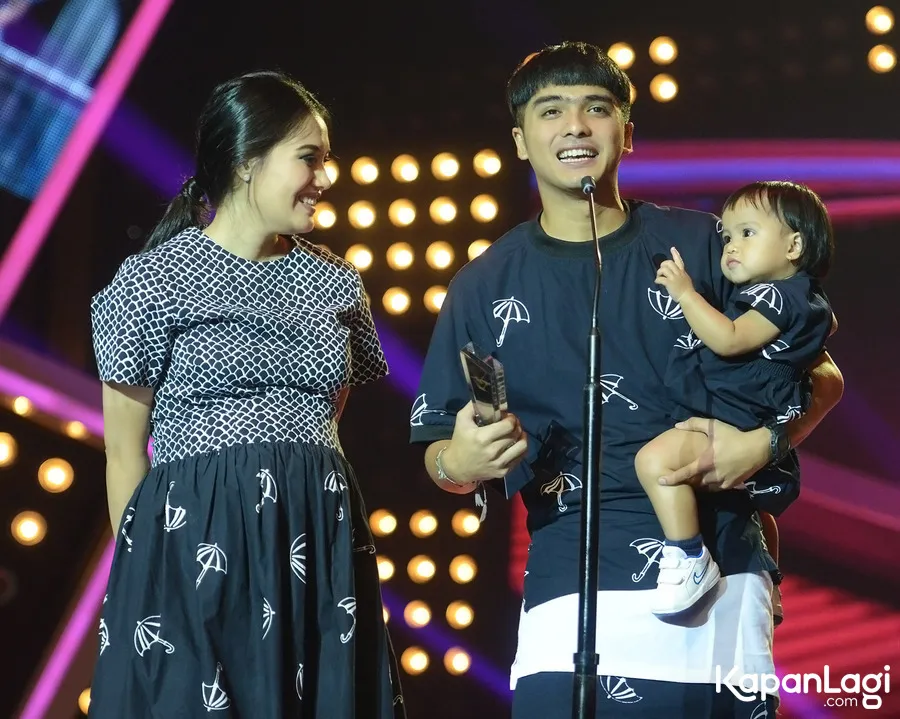 Ricky Harun yang sering dibuat kangen dengan tingkah menggemaskan anak-anaknya. © KapanLagi.com/Bambang E Ros