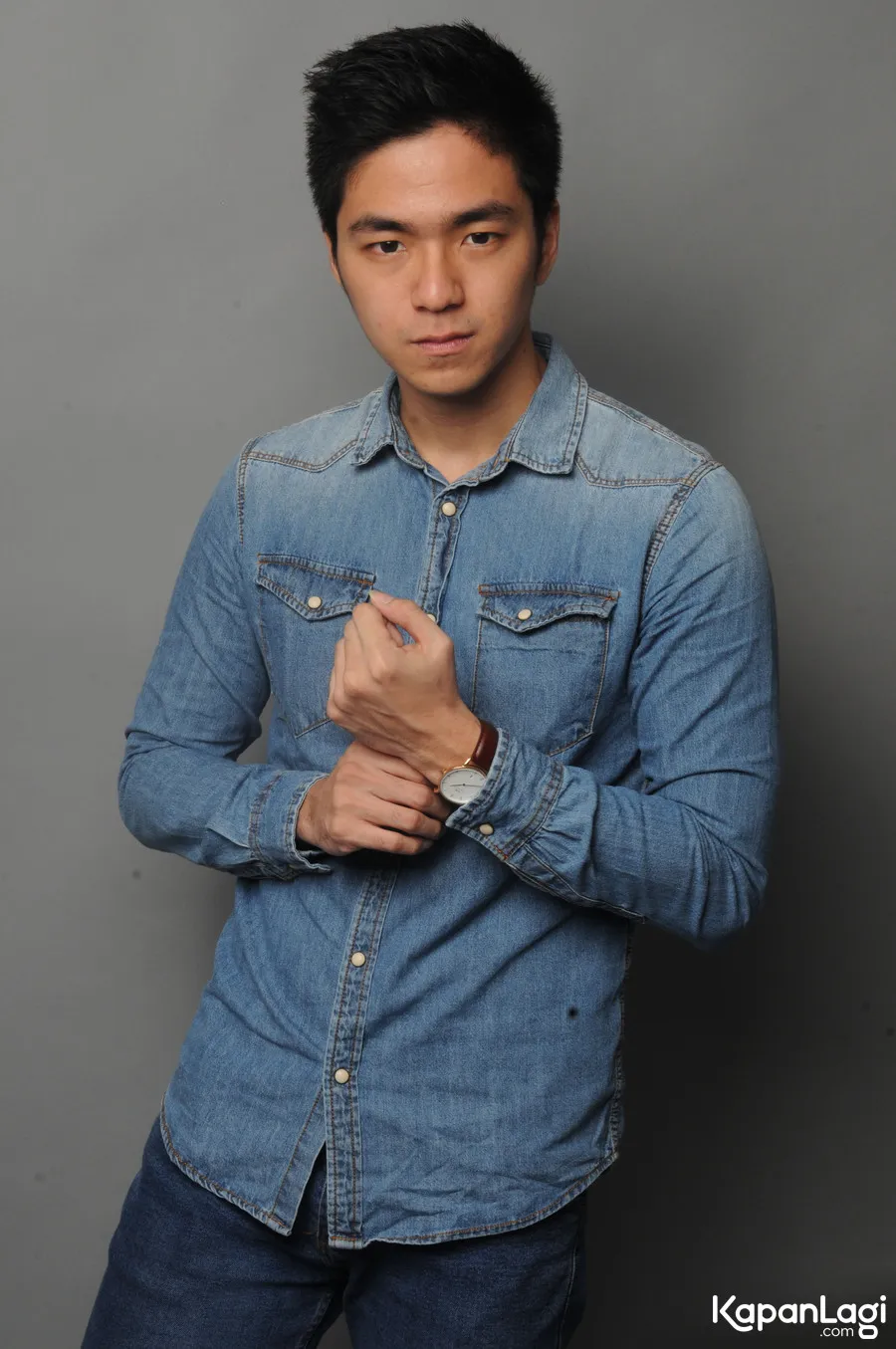 Kevin Hendrawan pun sempat jadi bintang iklan dan presenter acara televisi. © KapanLagi.com/Bayu Herdianto