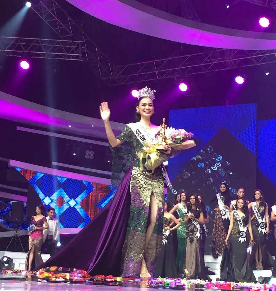 Kezia sukses rebut gelar Puteri Indonesia 2016 © Twitter/IndosiarID