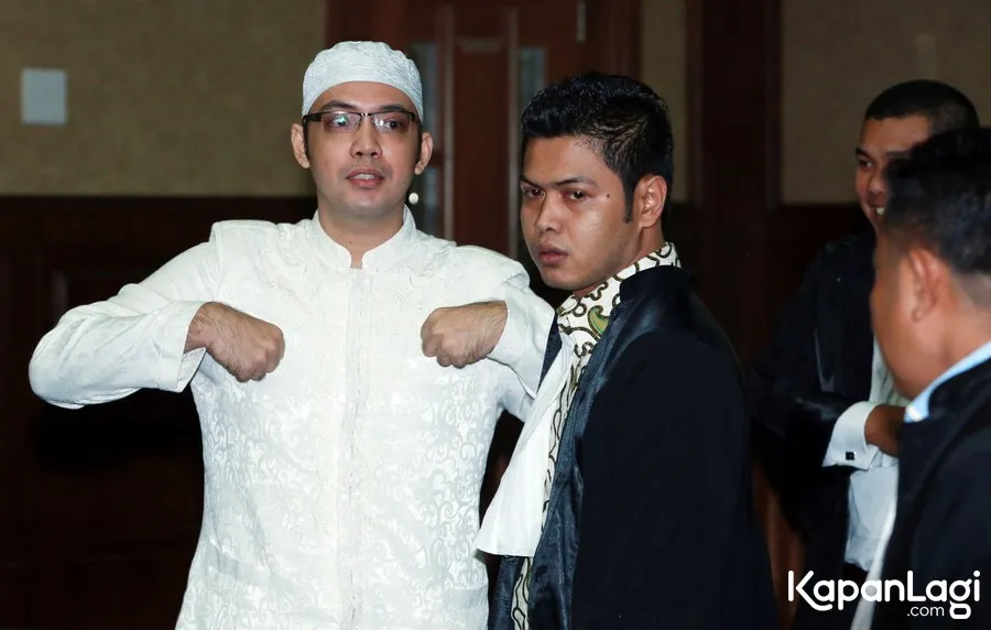 Sandy doakan Tessa dapat hidayah / Credit: KapanLagi - Agus Apriyanto