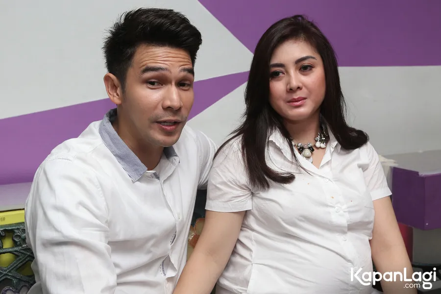 Ijonk dan istri inginkan anak lahir pada hari Jumat © KapanLagi.com®/Budy Santoso