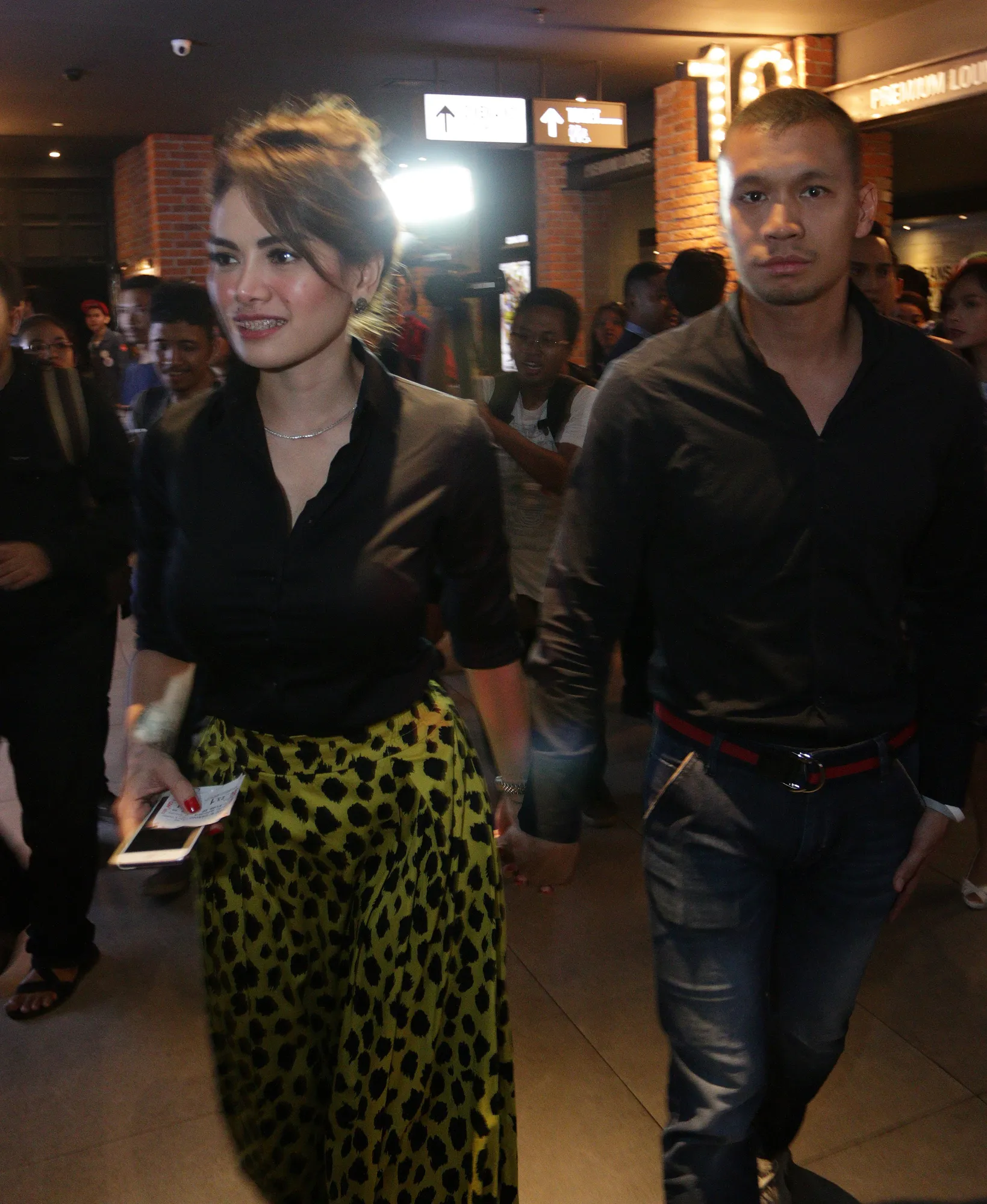 Nikita Mirzani dan Samuel Rizal saat pertama kali tampil bersama di hadapan publik. © KapanLagi.com/Muhammad Akrom Sukarya