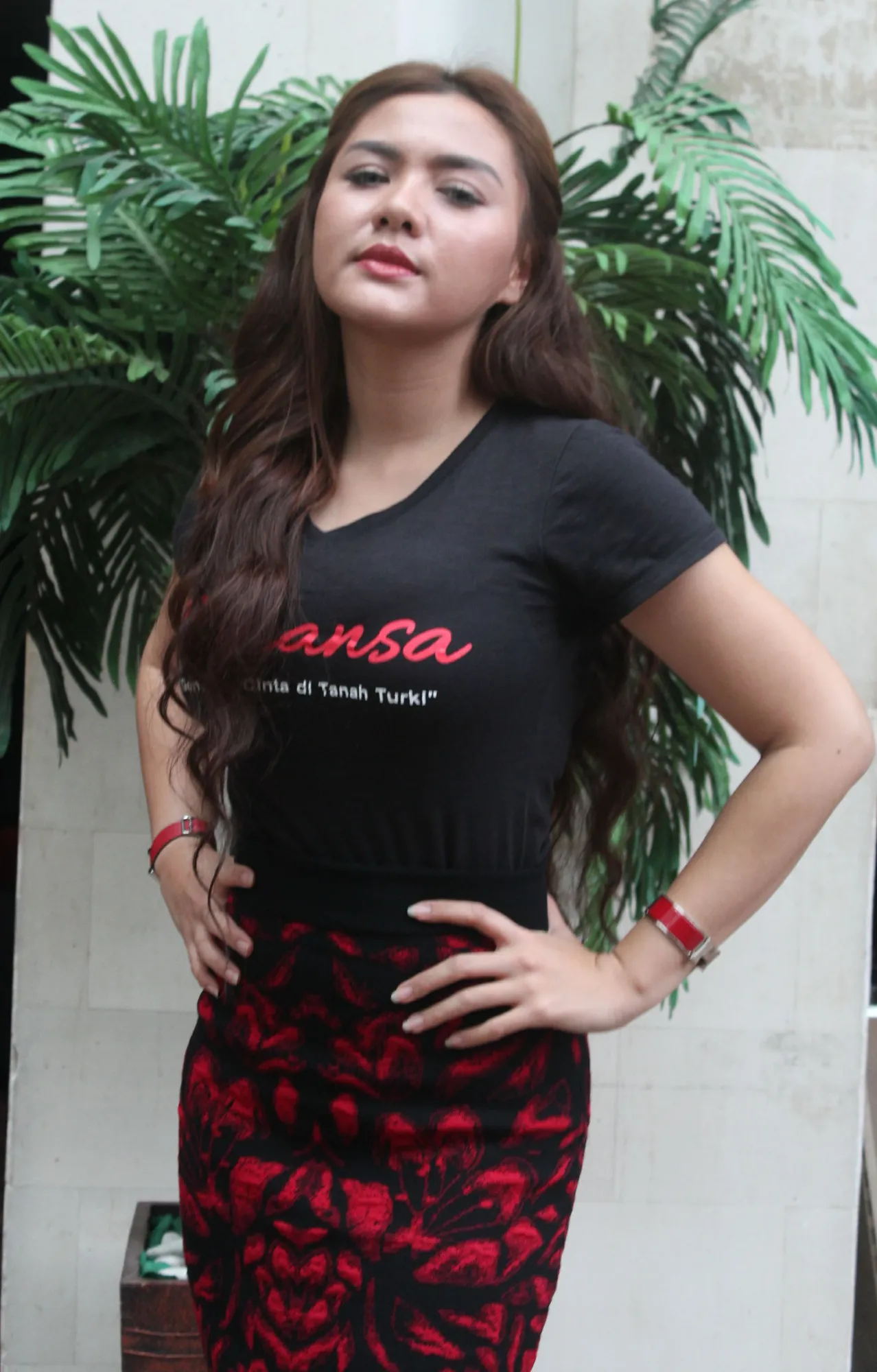 Vicky Shu merasa kecewa dengan cap miring dari publik untuk para pelaku seni di dunia hiburan © KapanLagi.com®/Agus Apriyanto