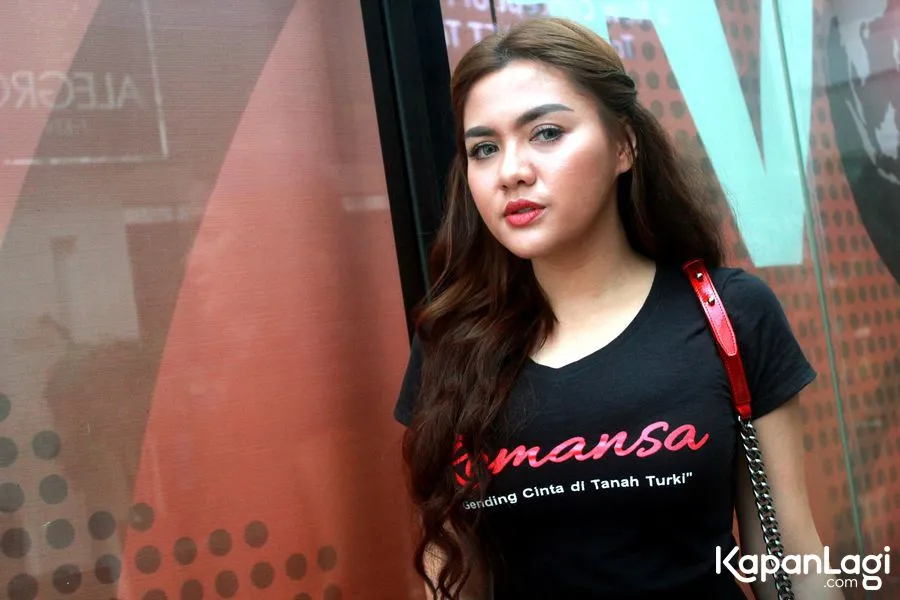 Vicky lebih suka yang lokal © KapanLagi.com®/Agus Apriyanto