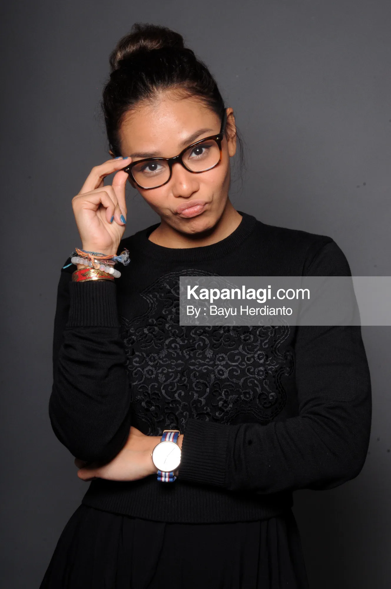 Meski sempat dianggap sama dengan karakter Carmen, Adinia Wirasti mampu lepas dan mengeksplor berbagai peran lainnya © KapanLagi.com/Bayu Herdianto