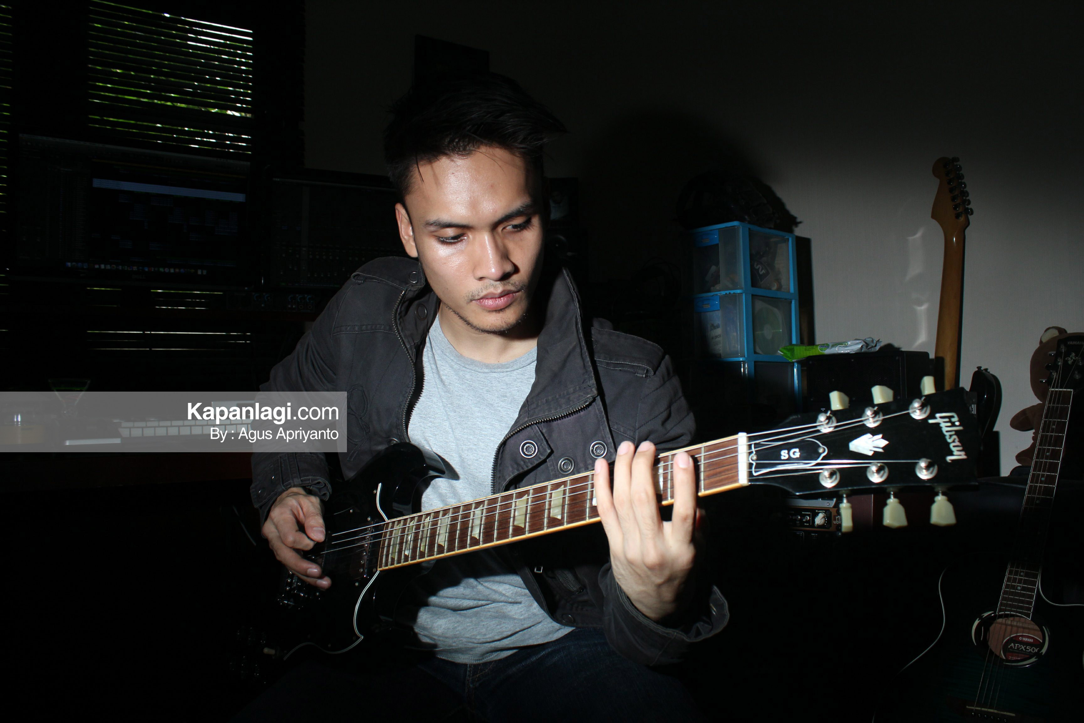 Meski home recording, Randy Pangalila yakin materi RVN bisa bersaing di industri musik Tanah Air © KapanLagi.com/Agus Apriyanto