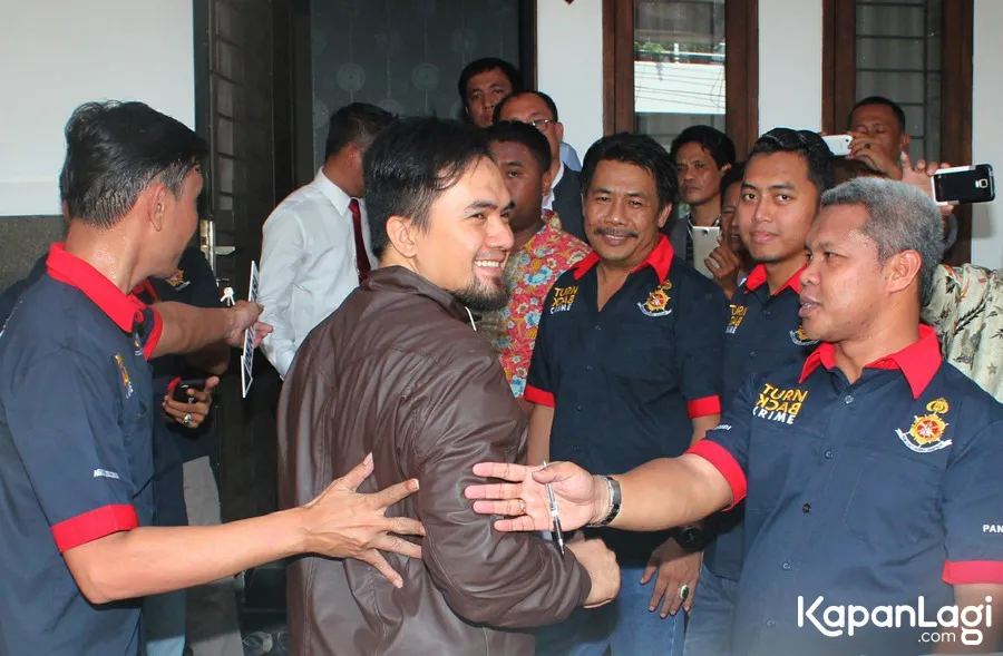 Bang Ipul siap laporkan balik AW © KapanLagi.com®/Agus Apriyanto