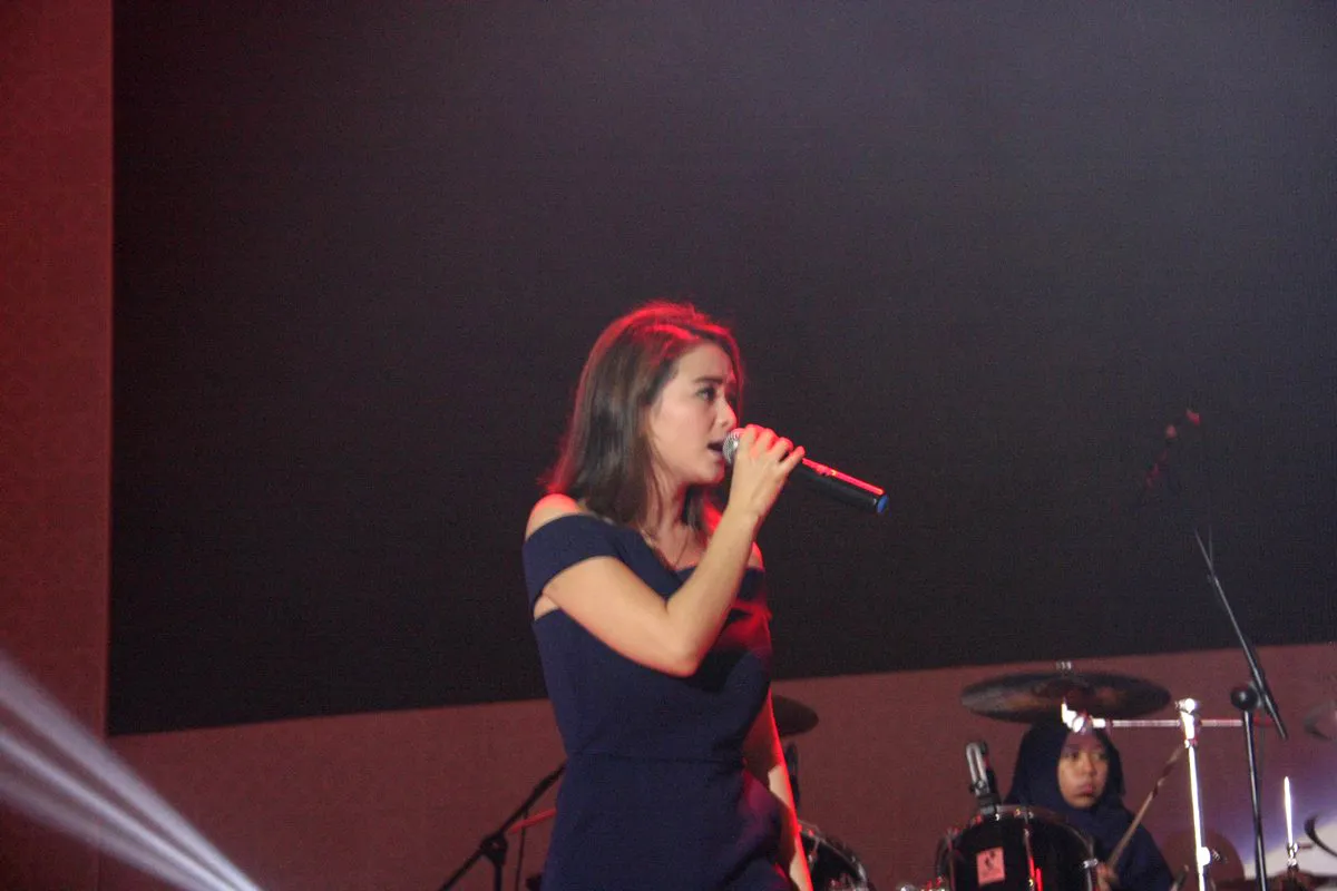 Love Yourself dan Bila Rasaku Tertatih sukses jadi formula apik dari Ifny untuk merebut hati para Alicious © KapanLagi.com/Natanael Sepaya