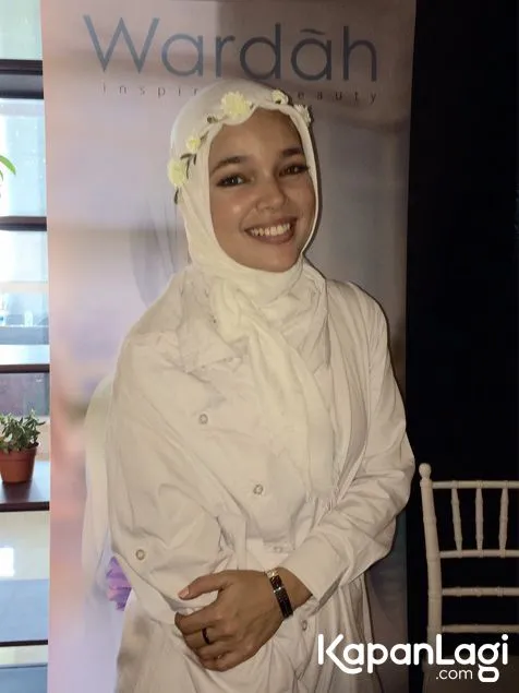4 tahun menikah, Dewi Sandra ikhlas soal momongan. / ©KapanLagi.com®/Hendra Gunawan