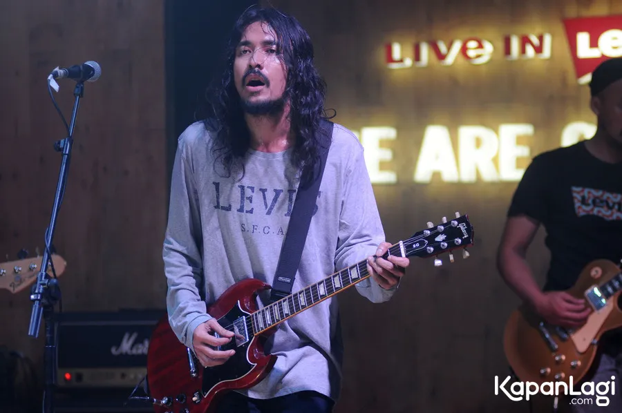 Ello mengaku tak ragu untuk membuat album sesuai dengan apa yang ia rasakan © KapanLagi.com/Bayu Herdianto