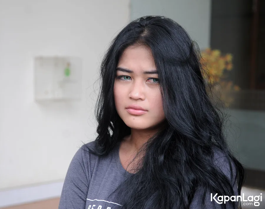 Ovi sudah lama pisah dan tak dinafkahi suami © KapanLagi.com®/Bayu Herdianto