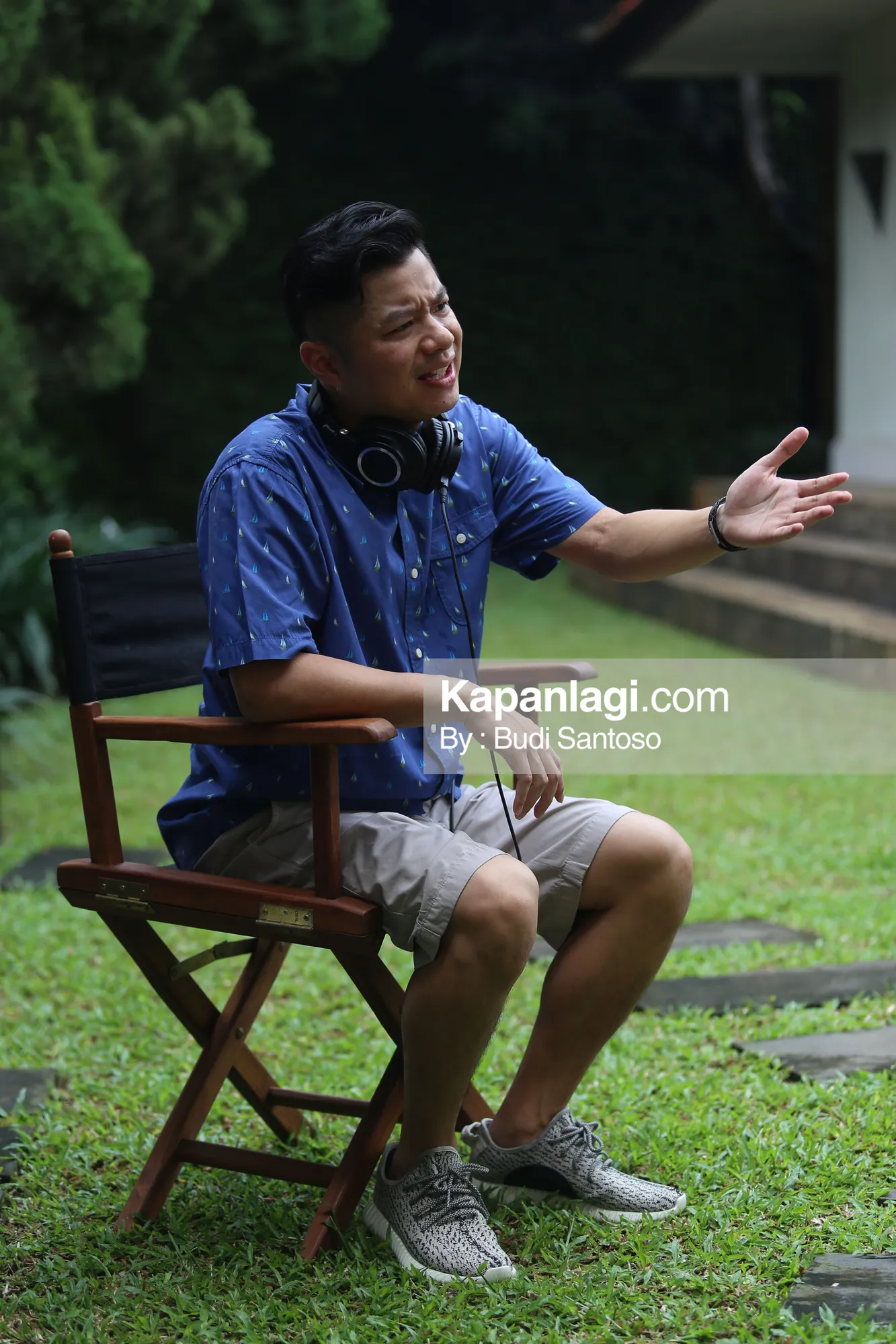 Tak hanya menjadi director, Sean Monteiro pun membuka diri untuk menjadi teman para casts #AnakArtis © KapanLagi.com/Budy Santoso