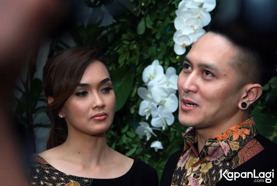 Sara dan Demian mulai pasrah punya anak © KapanLagi.com®/Akrom Sukarya