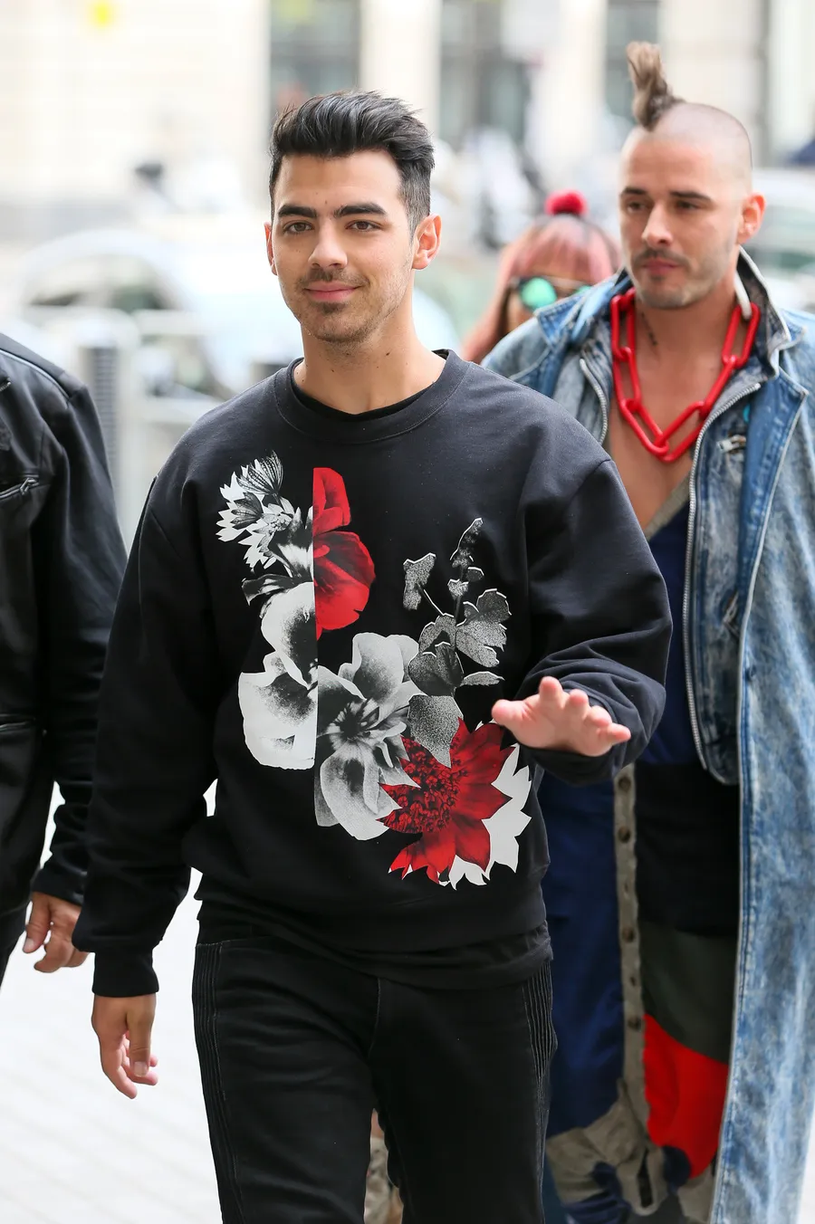 Joe Jonas muda sering banget browsing gambar dan video seksi di rumahnya © TPG Images