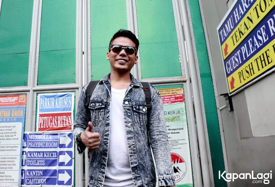 Robby resmi bebas dari penjara © KapanLagi.com®/Agus Apriyanto
