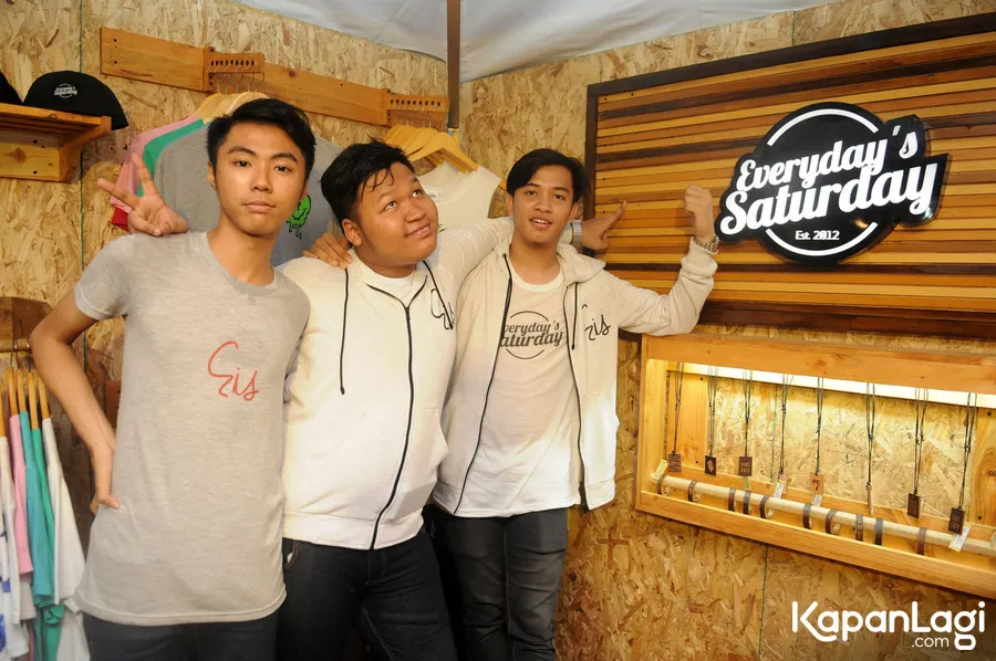 Rahmet (tengah) punya segudang pengalaman seru selama stand up © KapanLagi.com®/Bayu Herdianto