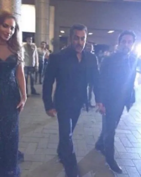 Salman beri penjagaan ketat buat Iulia ©instagram/dailydoseofbollywood