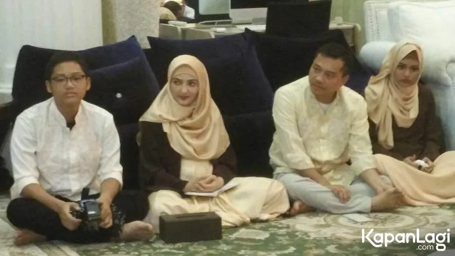 Aurel Hermansyah menolak untuk memakai hijab karena belum siap © KapanLagi.com®/Abbas Adi Nugroho