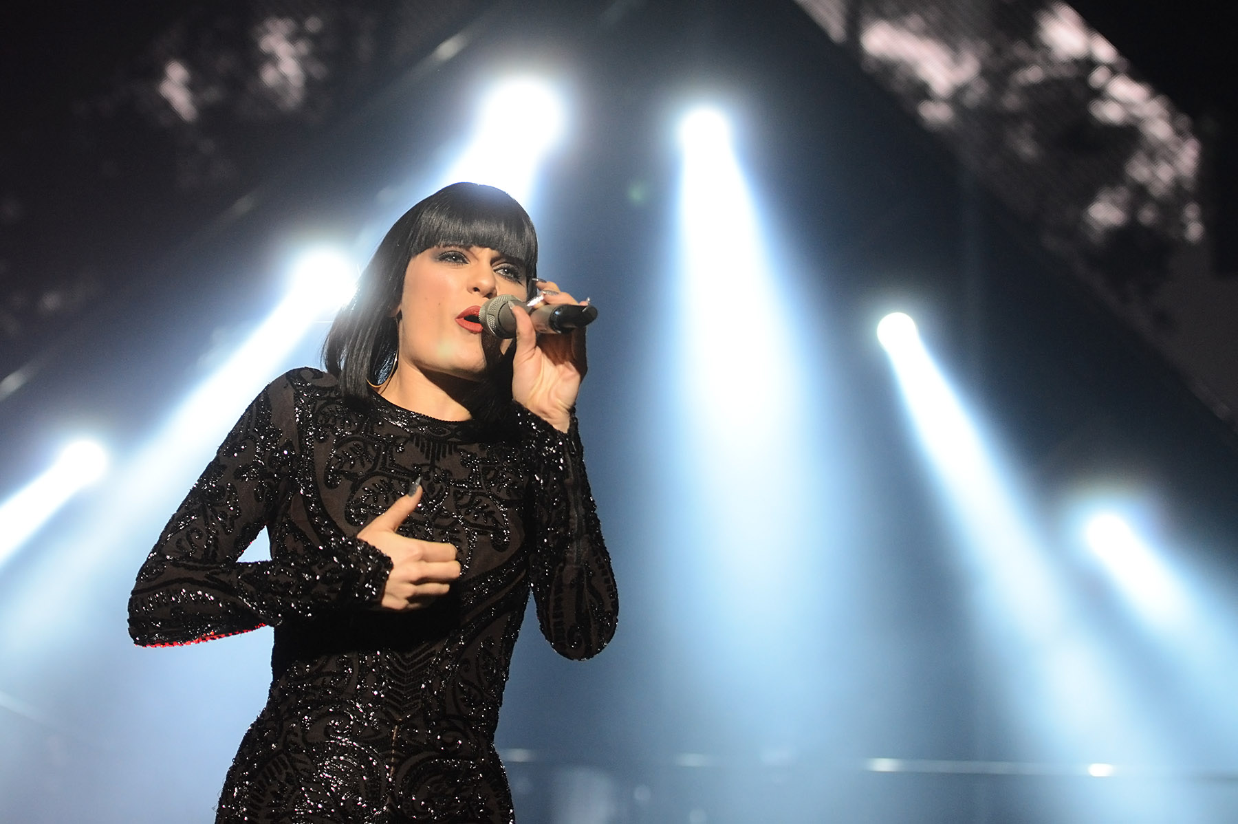 Jessie j i. Jessie j. Jessie j 2011. Jessie j альбом 2018. Jessie j i want Love.