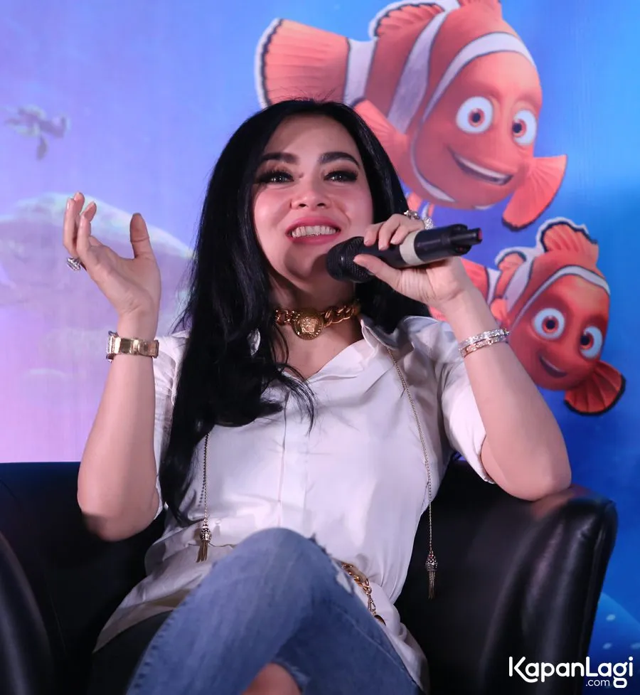 Punya jiwa princess, Syahrini mengatakan masih belum ada karakter Princess dari Disenya yang mewakili dirinya © KapanLagi.com/Agus Apriyanto