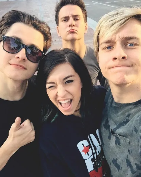 Christina Grimmie meninggal setelah konser bareng band Before You Exit © Instagram.com