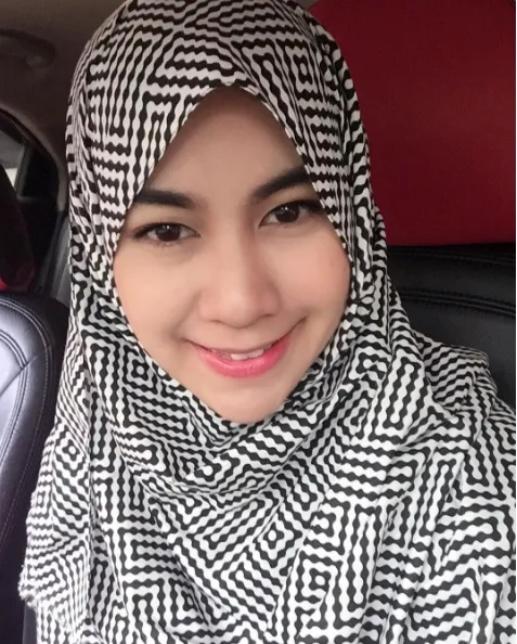 Anisa Rahma mantap berhijab © instagram.com/anisarahma_12