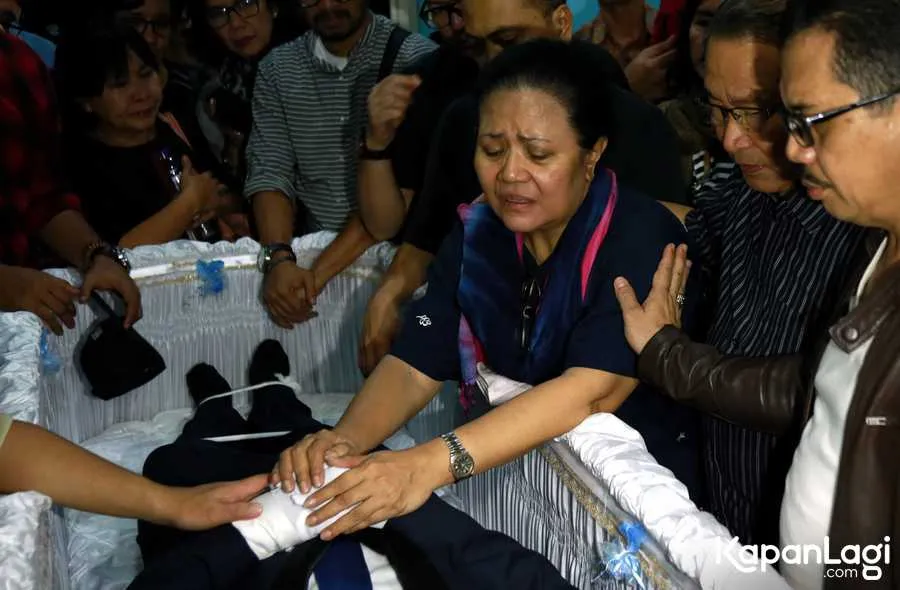 Mike Mohede yang diungkapkan ingin segera menikah sebelum meninggal lalu. ©KapanLagi.com/Agus Apriyanto