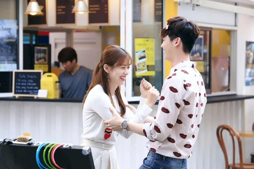 Pemirsa layangkan protes pada MBC yang pilih tayangkan Olimpiade daripada drama Lee Jong Suk dan Han Hyo Joo W. ⌐ropstarnews.net