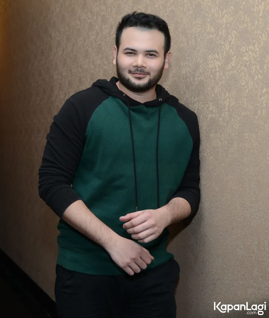 Menurut penyidik, Ridho Rhoma menggunakan Narkoba karena jadwal yang terlalu padat. © KapanLagi.com/Muhammad Akrom Sukarya