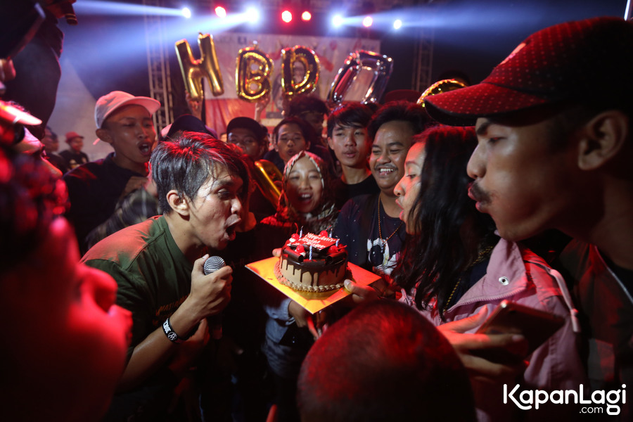 Sweet Seventeen! Rocket Rockers Merayakannya Di Hari 