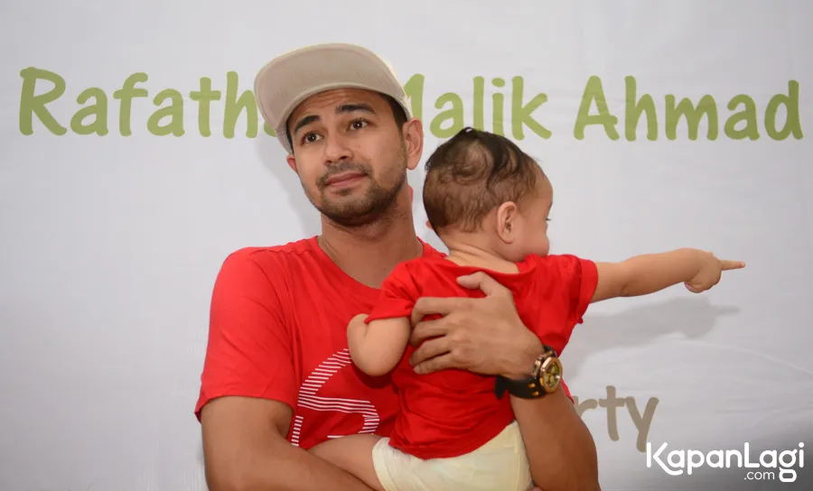 Raffi masuk kategori 'Presenter Program Hiburan' © KapanLagi.com®/Bayu Herdianto