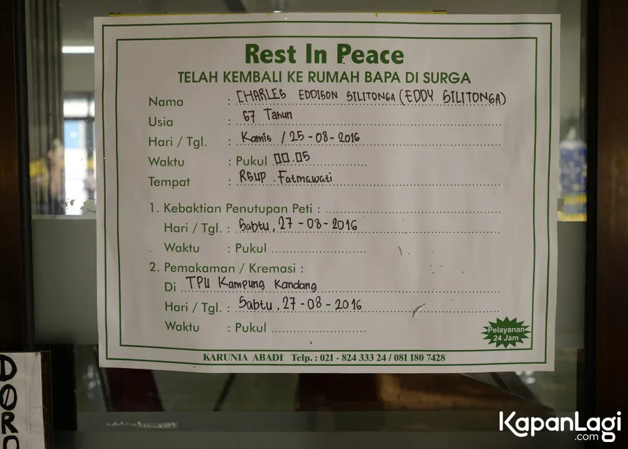 Kepergian Eddy Silitonga ternyata juga menarik perhatian fansnya © KapanLagi.com/Muhammad Akrom Sukarya