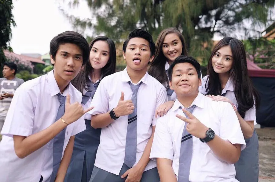 Keberangkatan Iqbal ke Amerika membuat CJR berjalan dengan dua personel saja