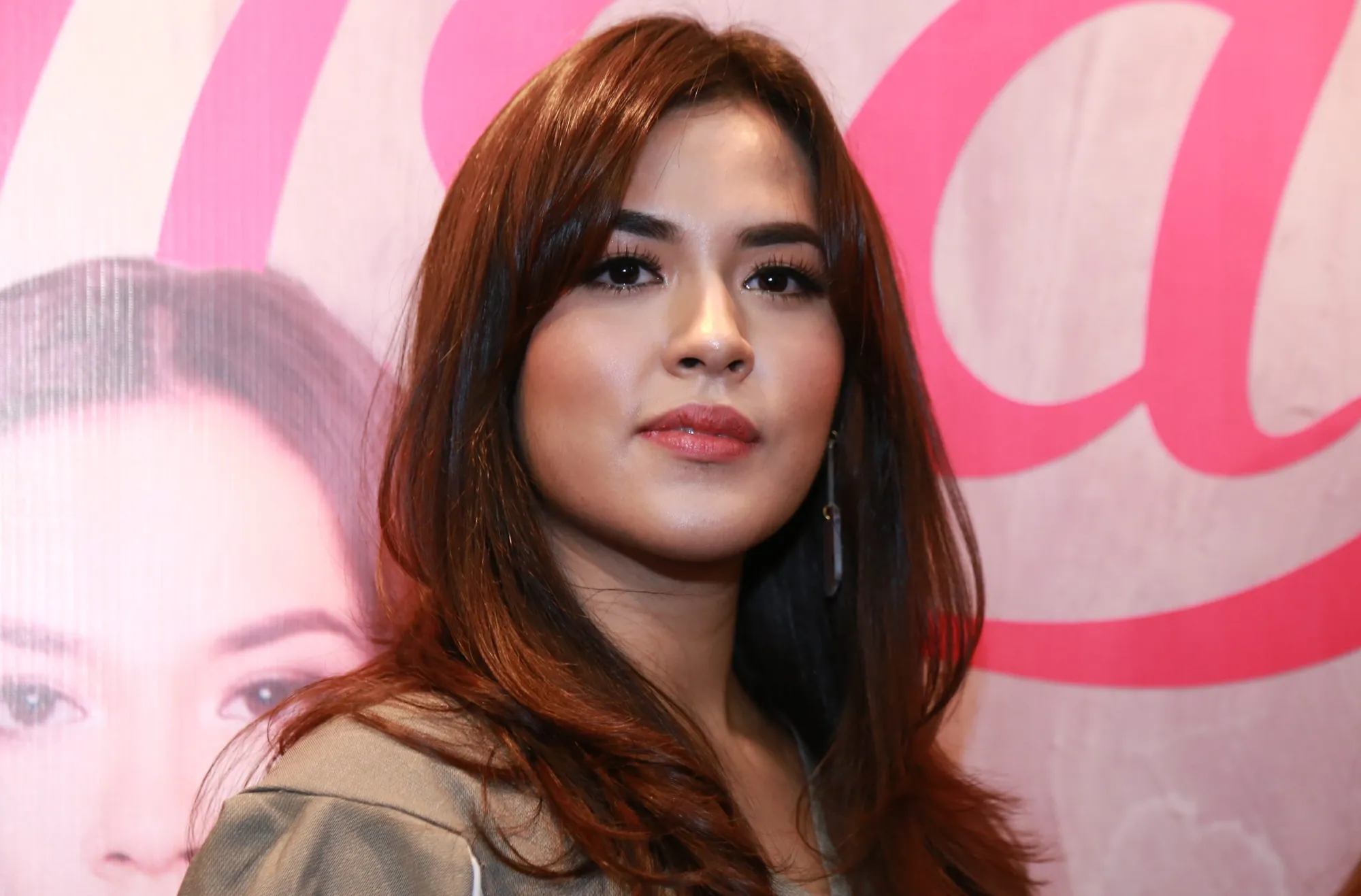 Raisa, selalu lakukan pemanasan sebelum naik ke atas panggung © KapanLagi.com/Agus Apriyanto