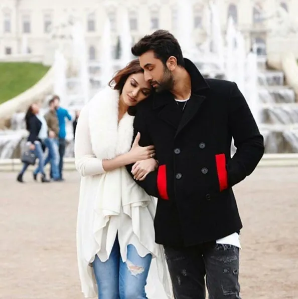 Aishwarya Rai tak ikut promo keliling kota ©instagram.com/aedilhaimushkil