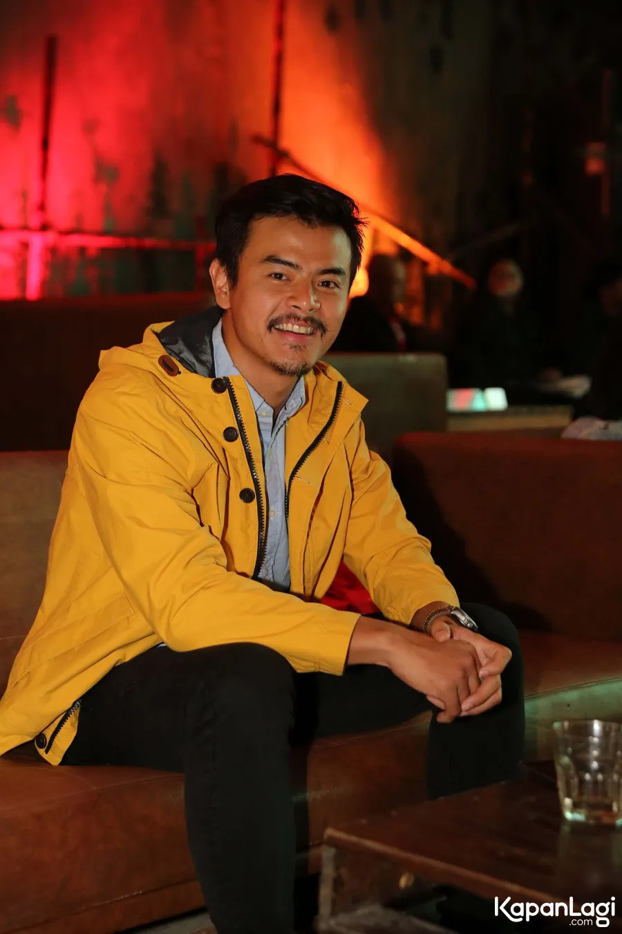 Kumis dan jenggot yang ditumbuhkan Dion ternyata membuat pacar dan dirinya terganggu © KapanLagi.com/Bayu Herdianto