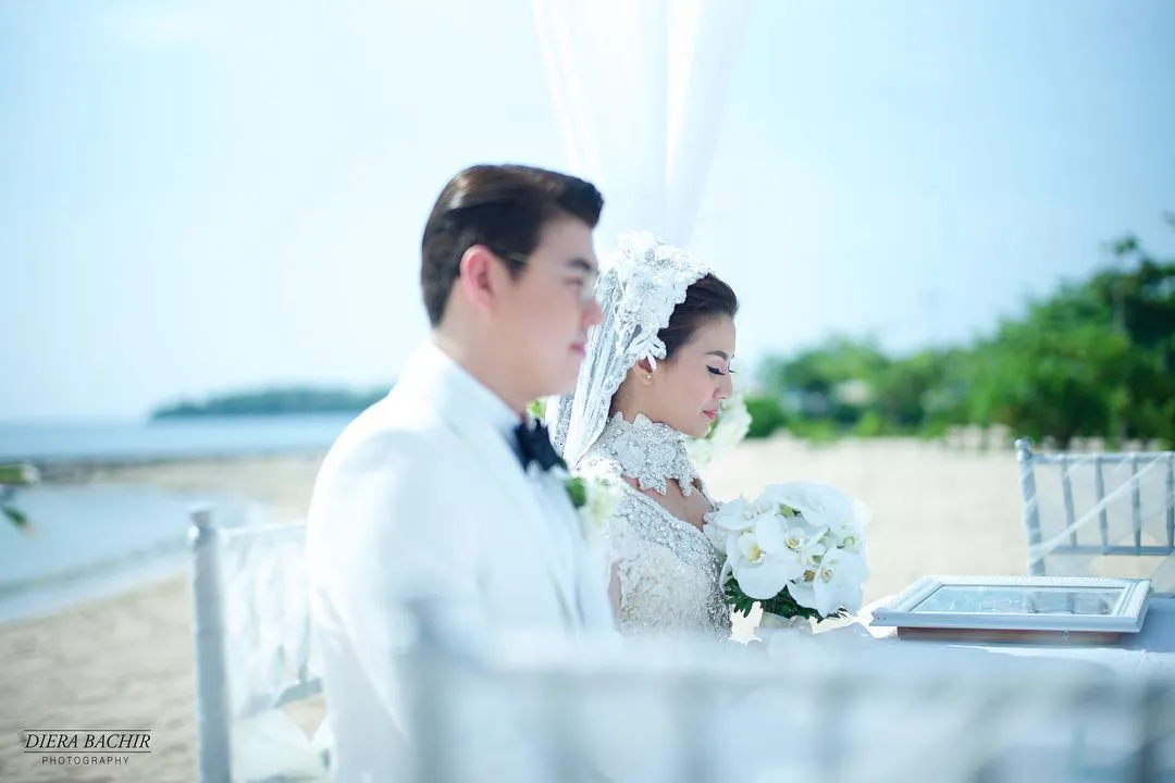 Asty Ananta gelar akad nikah di Bali ©instagram/dierabachir