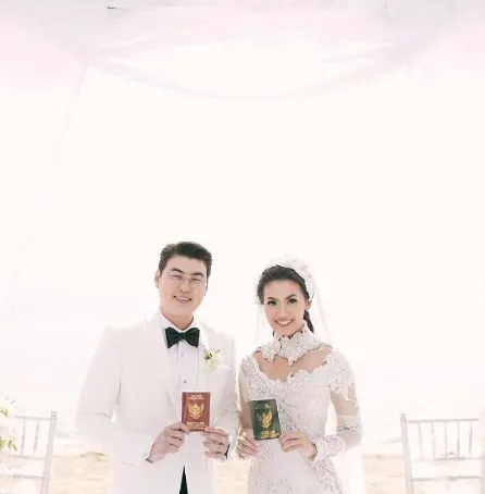 Ibunda Asty belum kenal dengan sosok suami putrinya © instagram/cheesenclick