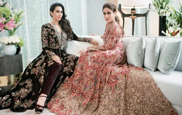 Karisma menganggap Kareena adalah anaknya yang nomor satu ©hellomagz
